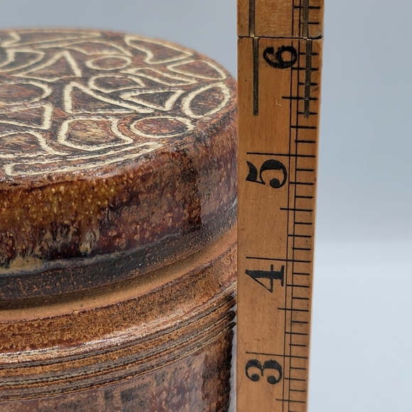 Pottery Jar with Lid Earth tone Farmhouse Butter Crock signed - Picture 2 of 8
